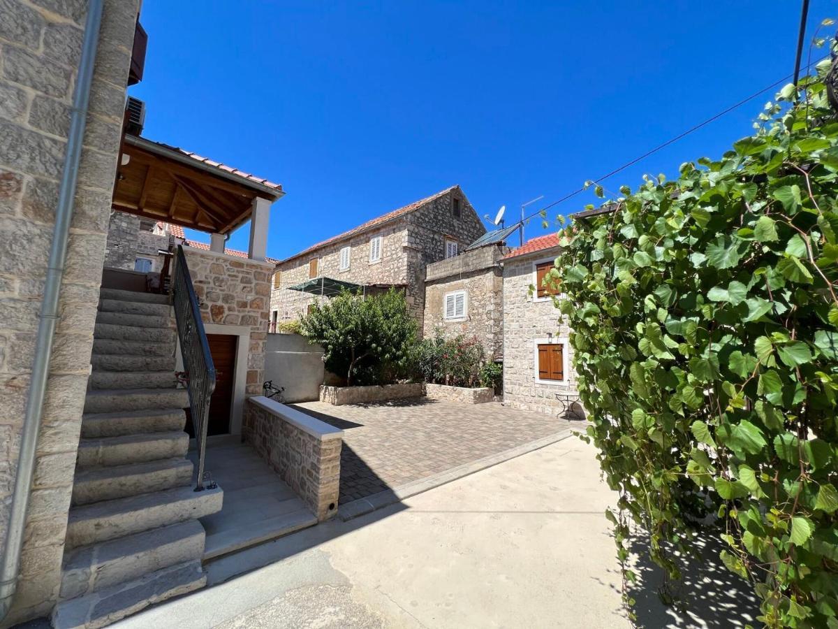 House Tia Villa Vrboska Exterior foto