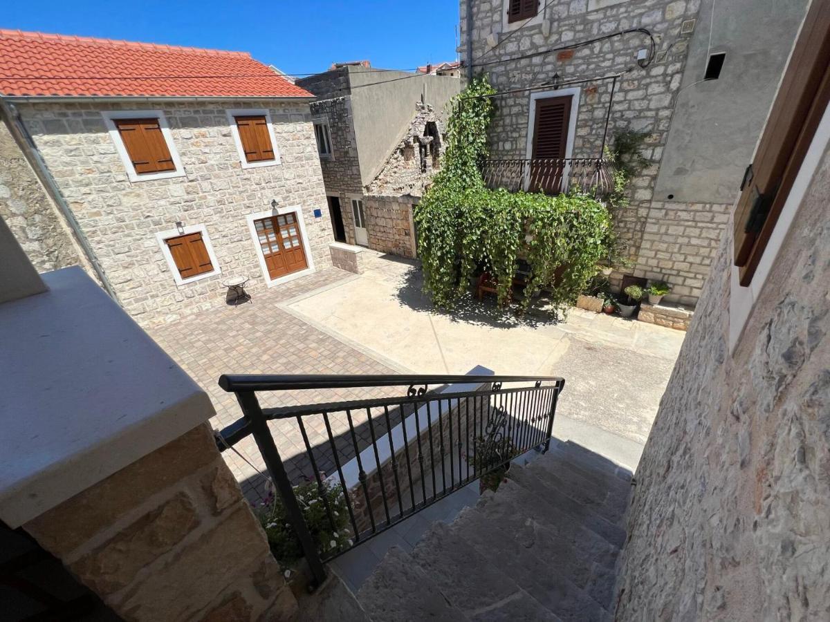 House Tia Villa Vrboska Exterior foto